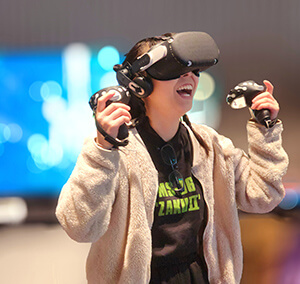 Playing Virtual Reality